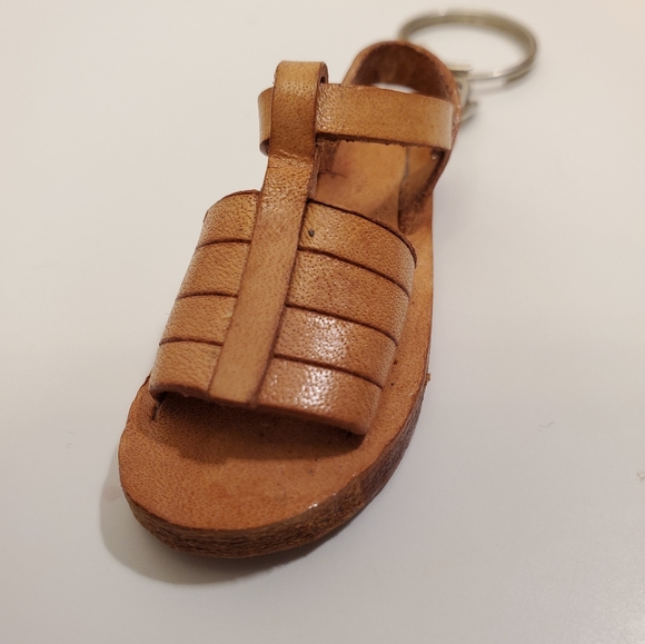 Vintage Mexican Handmade Hauraches Key Chain - Picture 4 of 4